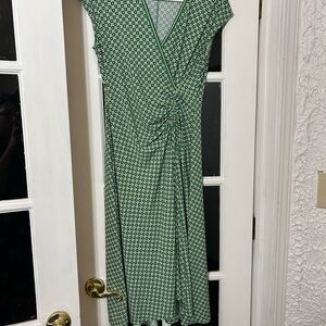 Max Studio Green Geometric Midi Dress